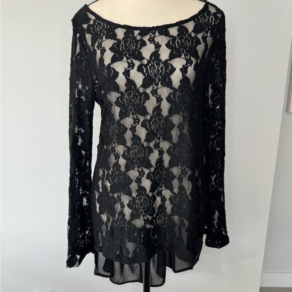 Rehab Black Lace Cut Out Blouse - Picture 4 of 17